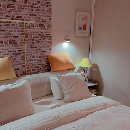 Cozy Paris Apartment Exterior foto